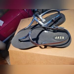 RSVP NIB  Opal Pewter Sandal, Ladies Size 6